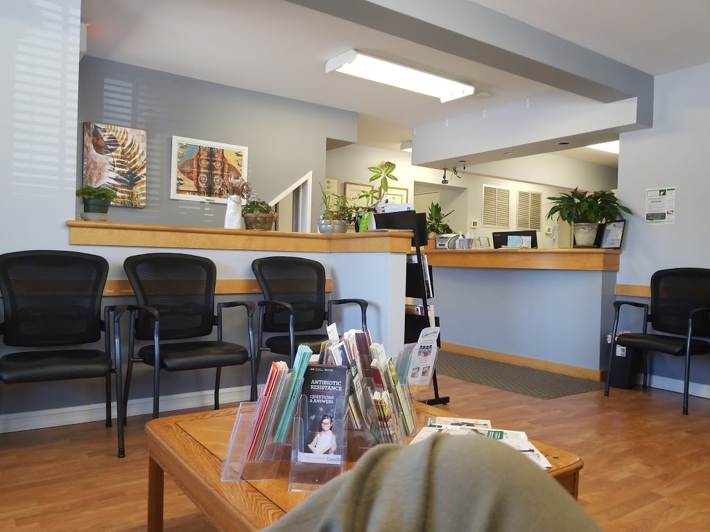 Four Oaks Medical Center | 5500 206 St, Langley City, BC V3A 8R3, Canada | Phone: (604) 534-4214