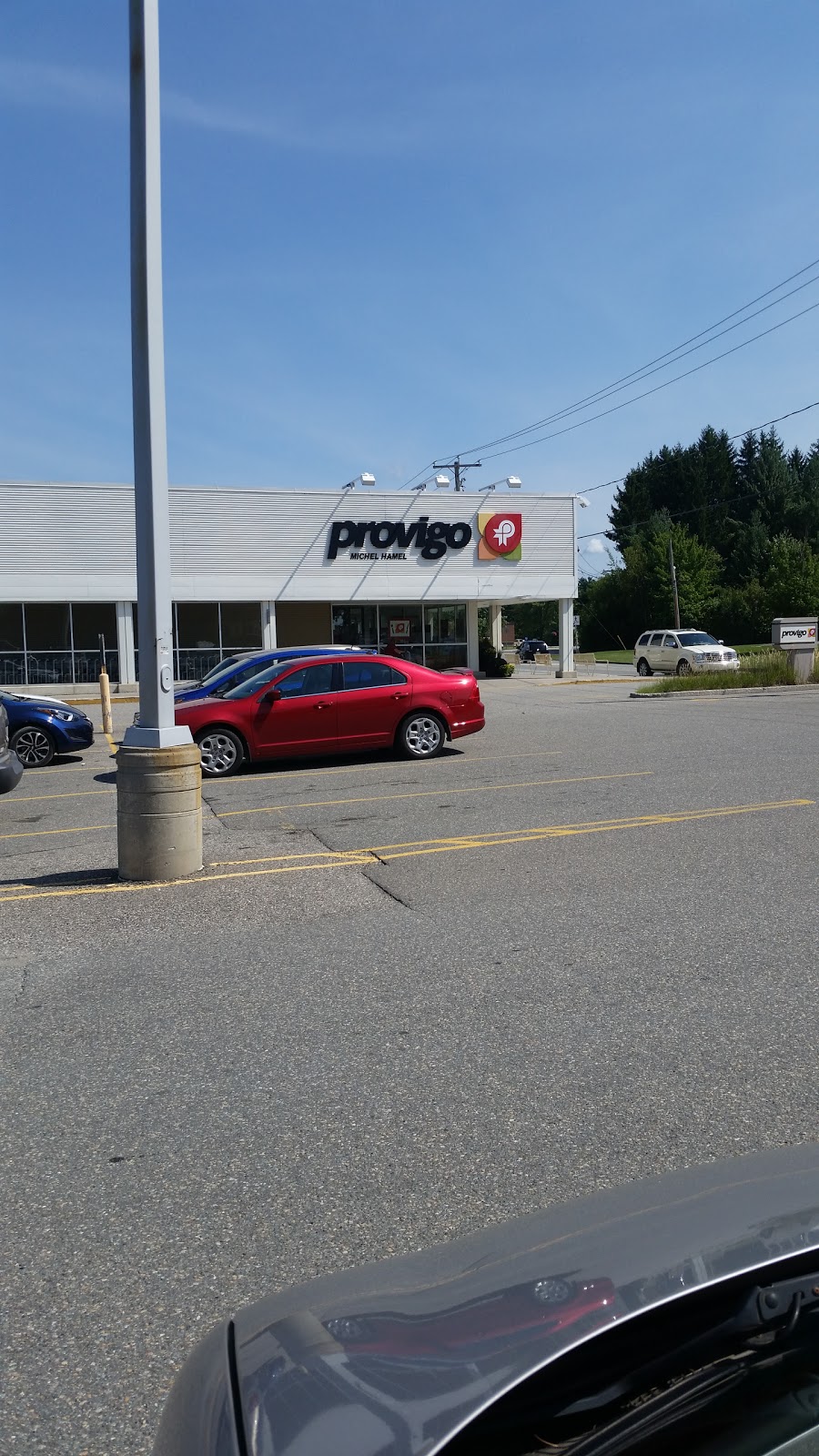 Provigo | 295 Rue Saint-Georges, Windsor, QC J1S 1K3, Canada | Phone: (819) 845-2721