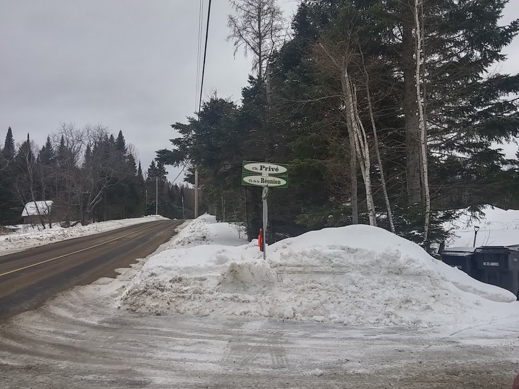 Terre de la Réunion | Chemin de la Réunion, Sainte-Lucie-des-Laurentides, QC J0T 2J0, Canada | Phone: (514) 708-1944