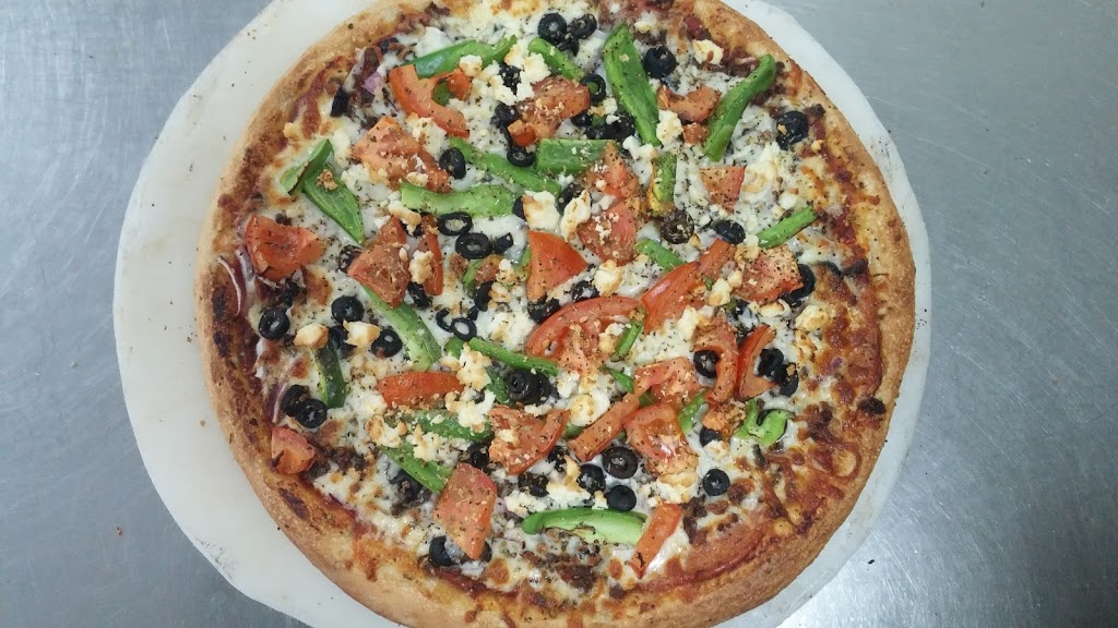 Anas Pizza & More Ltd | 2090 Norris Ave, Lumby, BC V0E 2G0, Canada | Phone: (250) 547-8877