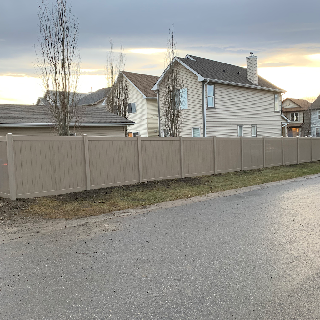 Central Alberta Fencing Inc. | 25 Belich Cres, Red Deer County, AB T4S 2K5, Canada | Phone: (403) 986-5484