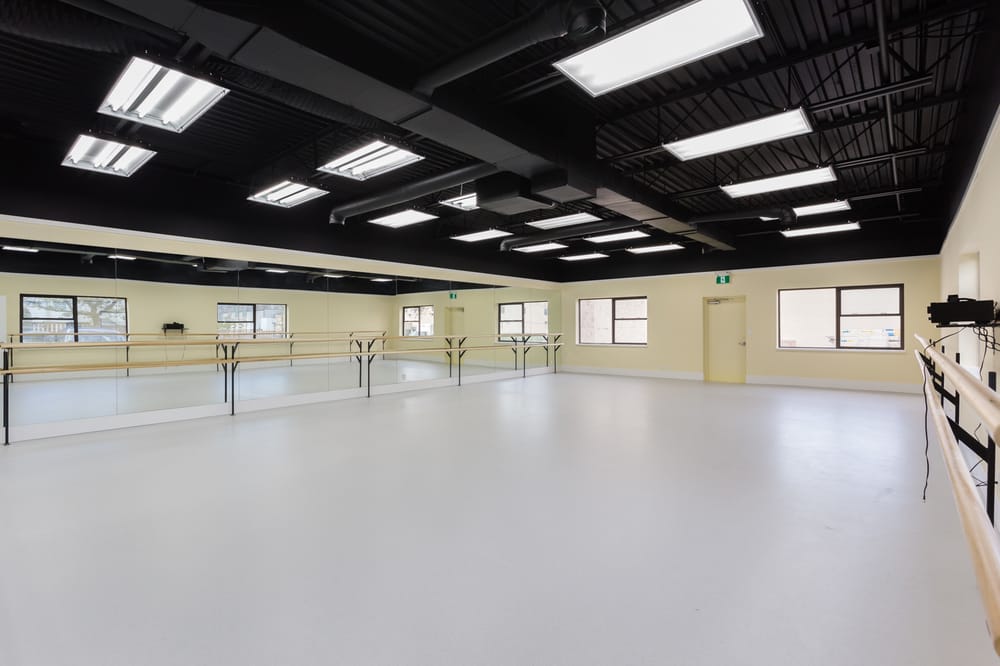 Caulfield School Of Dance | 2625 A Clarke St, Port Moody, BC V3H 1Z4, Canada | Phone: (604) 469-9366