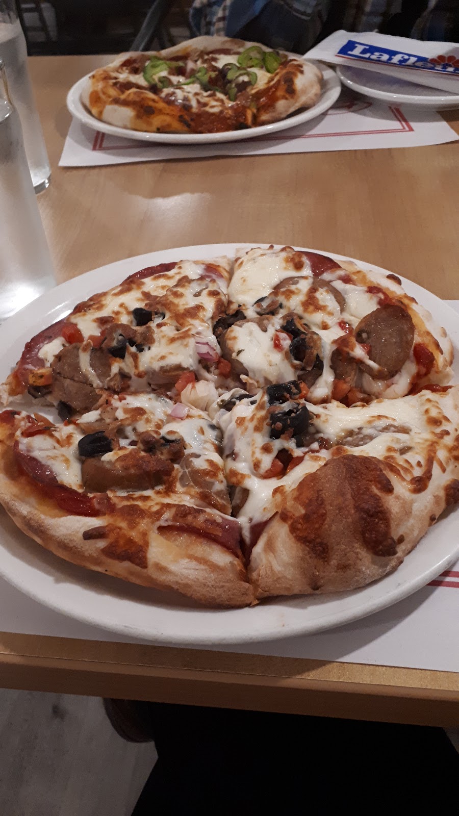 Pizzeria Du Boulevard | 107 Boulevard Notre Dame, Clermont, QC G4A 1C9, Canada | Phone: (418) 439-5445