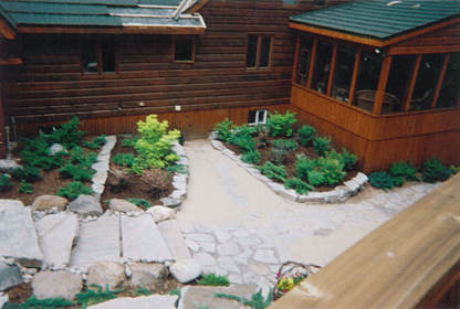 East Muskoka Landscaping & Maintenance | 2458 ON-118, Bracebridge, ON P1L 1X1, Canada | Phone: (705) 645-6299