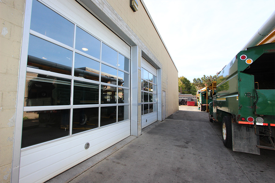 Rivalda Truck & Auto Repair | 16 Rivalda Rd, North York, ON M9M 2M3, Canada | Phone: (416) 749-7908