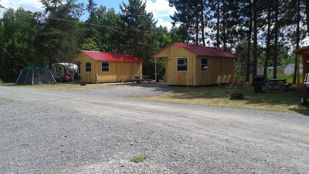 Breezy Hill Camping | 3798 Grainger Park Rd, Kinburn, ON K0A 2H0, Canada | Phone: (613) 839-5202