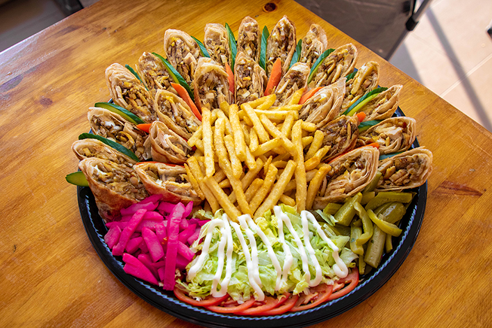 Shawarma and Kebob Palace | 180 Queens Plate Dr, Etobicoke, ON M9W 6Y9, Canada | Phone: (416) 742-9761