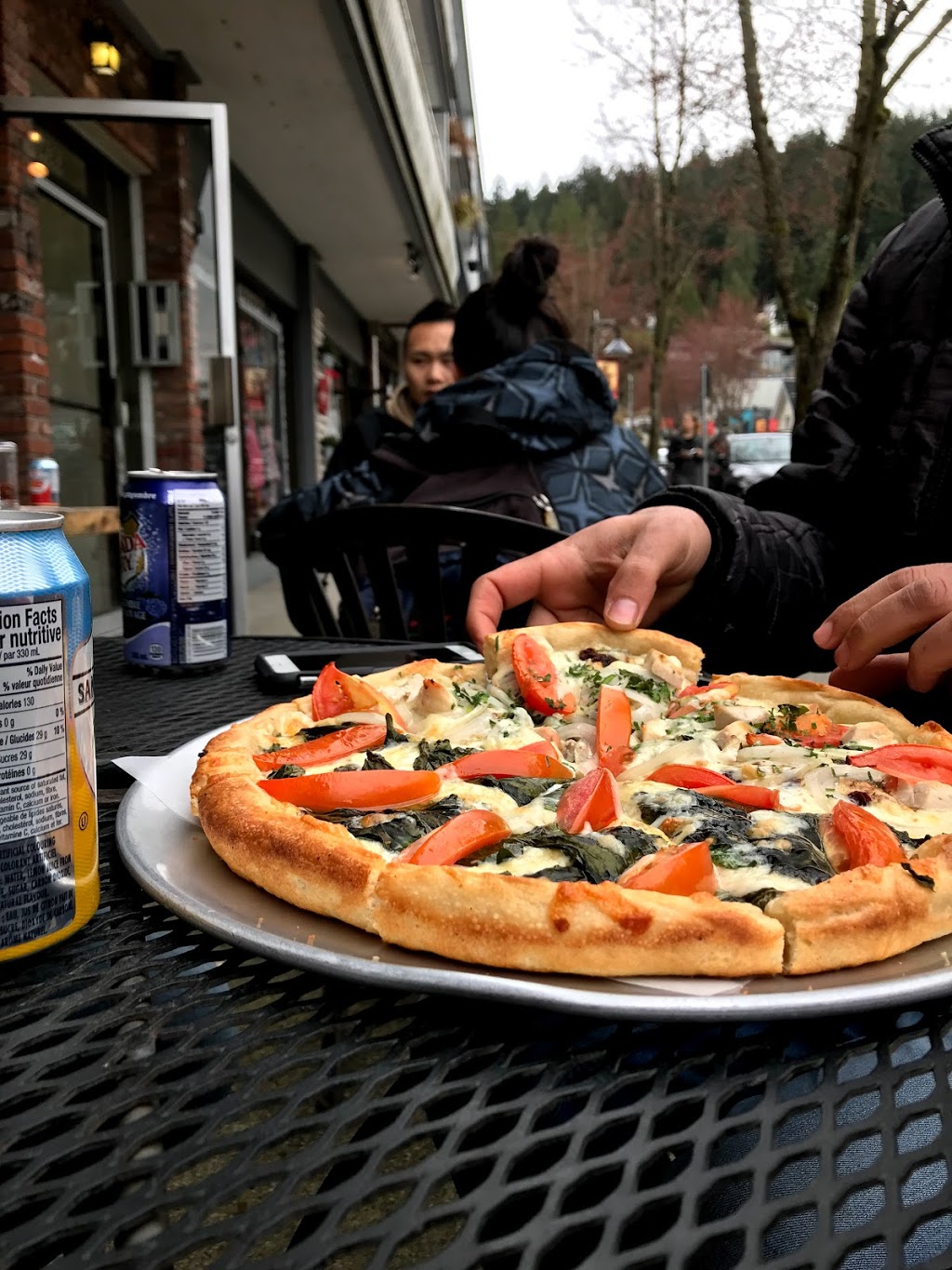 Deep Cove Pizza | 4385 Gallant Ave, North Vancouver, BC V7G 1L2, Canada | Phone: (604) 929-6123