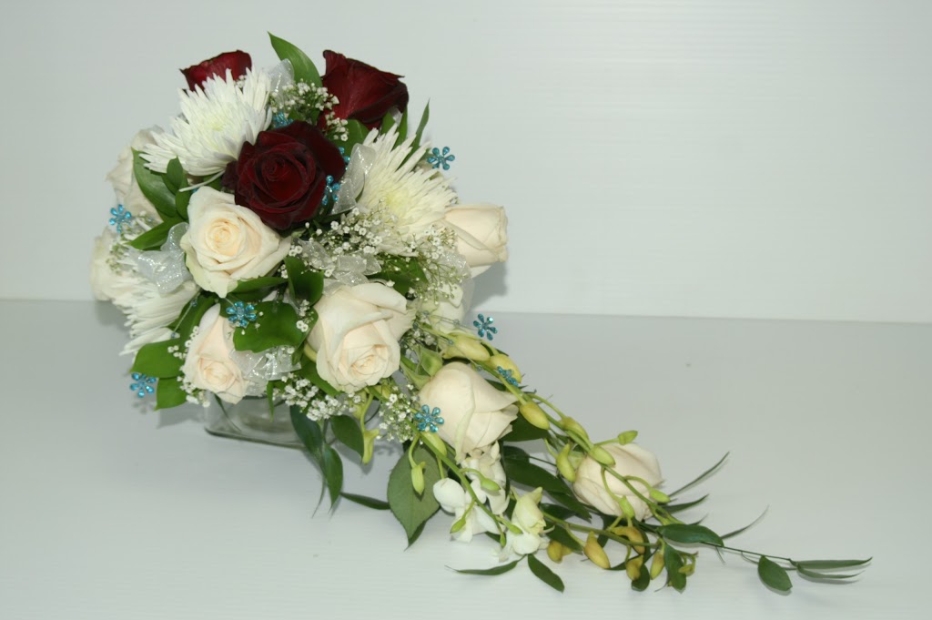 Janices Grower Direct Fresh Cut Flowers | 13125 82 St NW, Edmonton, AB T5E 2T4, Canada | Phone: (780) 472-1859