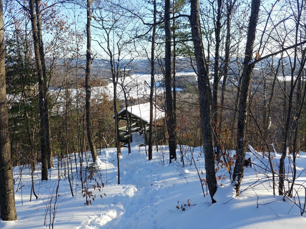 Belvedere Lookout - Poisson Blanc Sur La Montagne Du Fort | Notre-Dame-du-Laus, QC J0W 1S0, Canada | Phone: (866) 707-2999