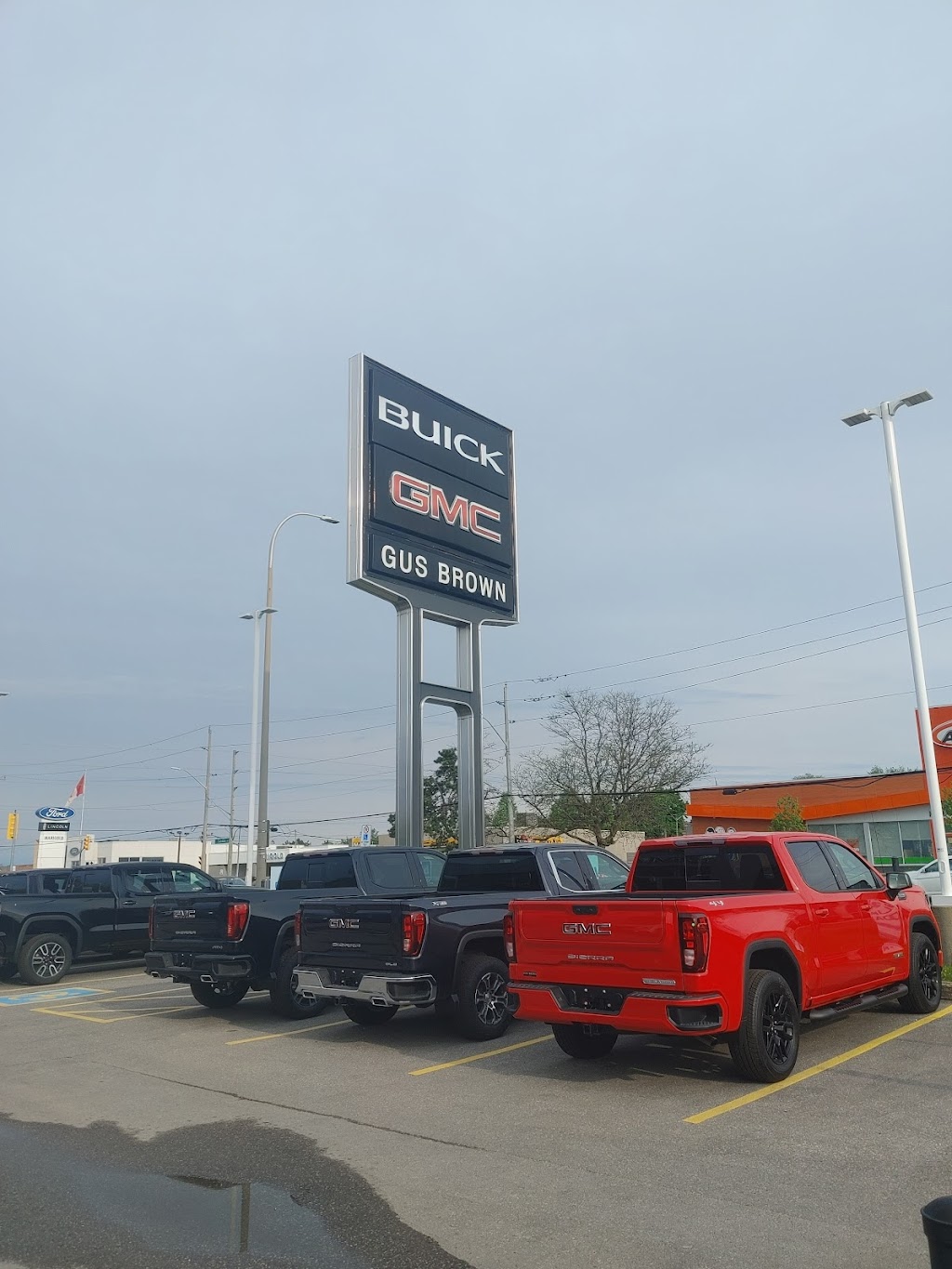 Gus Brown Buick GMC Service Dept | 1201 Dundas St E, Whitby, ON L1N 2K6, Canada | Phone: (905) 668-8871