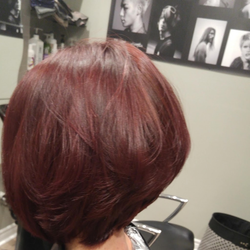 Ms House of Hair | 54 Oak Crescent, Hagersville, ON N0A 1H0, Canada | Phone: (905) 520-9148