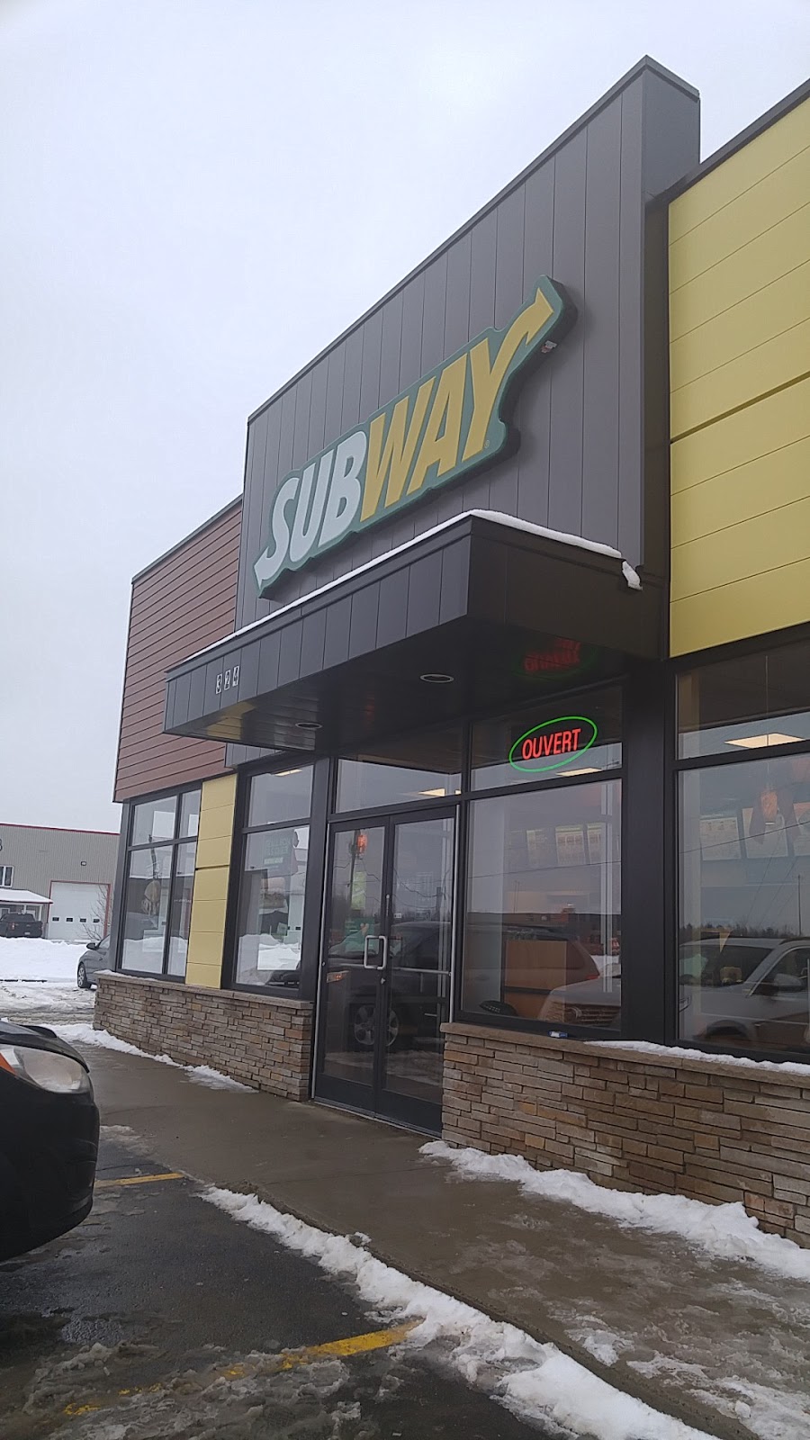 Restaurant SUBWAY | 324 Rue Aubry, Halte 20, 55, Sainte-Eulalie, QC G0Z 1E0, Canada | Phone: (819) 225-4445