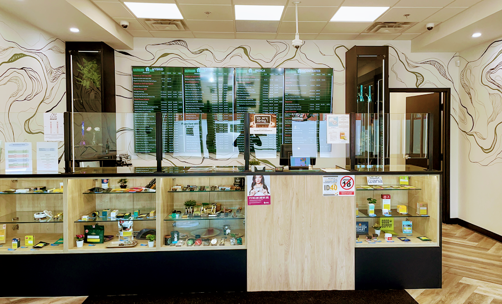 Cannabis House Hawkstone | 18320 Lessard Rd NW, Edmonton, AB T6M 2W8, Canada | Phone: (780) 250-5884