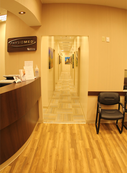 Maple Walk-In and Family Practice Clinic | 1900 Major MacKenzie Dr W, Maple, ON L6A 4R9, Canada | Phone: (905) 832-9112