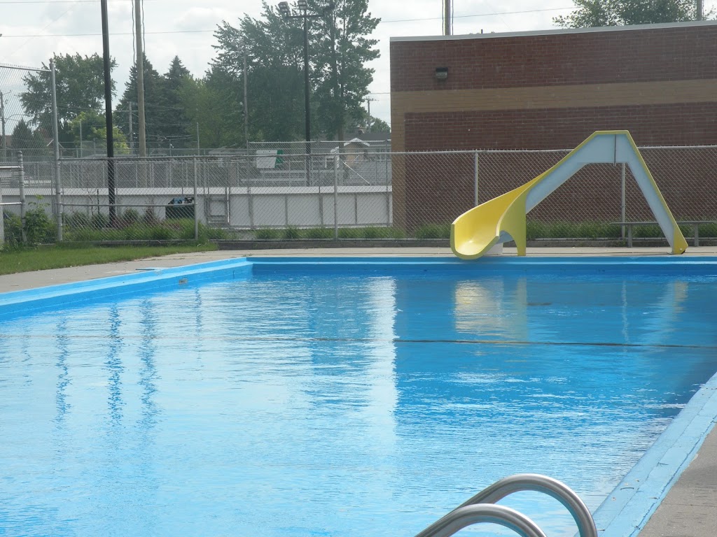 Piscine La Providence | 2575 Rue Saint-Paul, Saint-Hyacinthe, QC J2T 2A8, Canada | Phone: (450) 778-8335