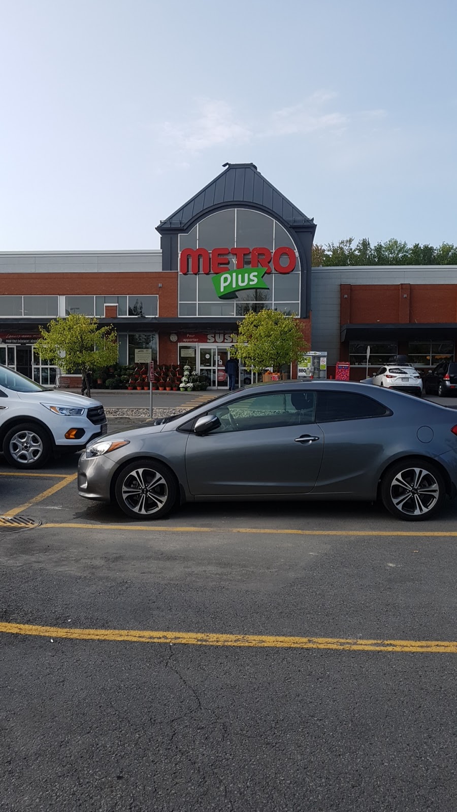 Metro Plus Ile-Perrot | 450 Boulevard Don-Quichotte, Notre-Dame-de-lÎle-Perrot, QC J7V 0J9, Canada | Phone: (514) 425-6111