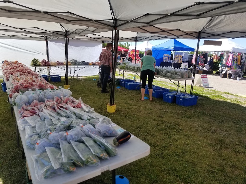 Bearspaw Farmers Market | 25254 Nagway Rd, Calgary, AB T3R 1A1, Canada | Phone: (403) 239-0201