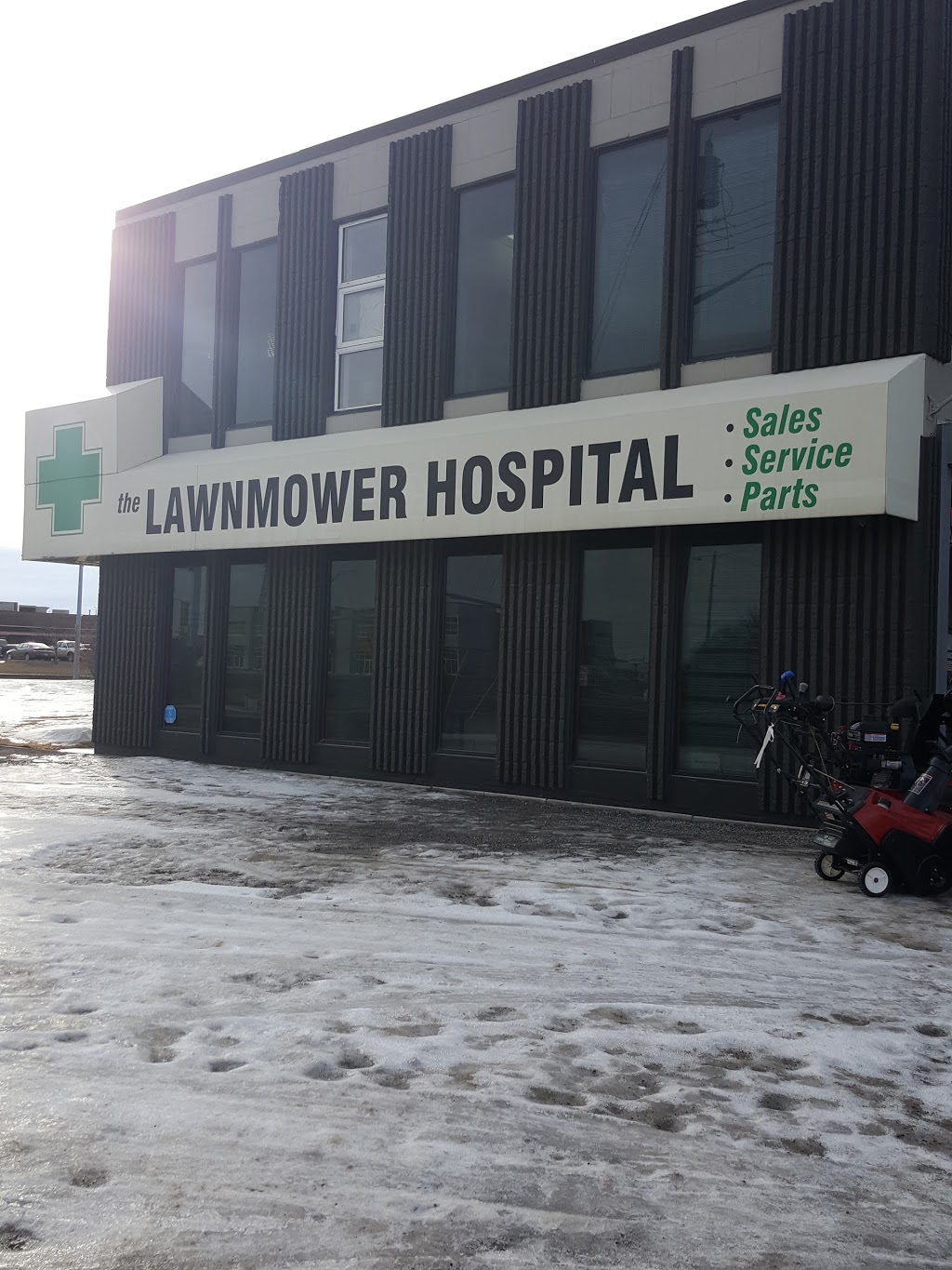 the Lawnmower Hospital | 7555 72a St NW, Edmonton, AB T6B 1Z3, Canada | Phone: (780) 437-1851