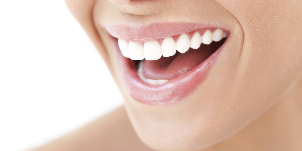 Lakeshore Smiles Dentistry | 3867 Lake Shore Blvd W, Etobicoke, ON M8W 0A4, Canada | Phone: (416) 503-3000