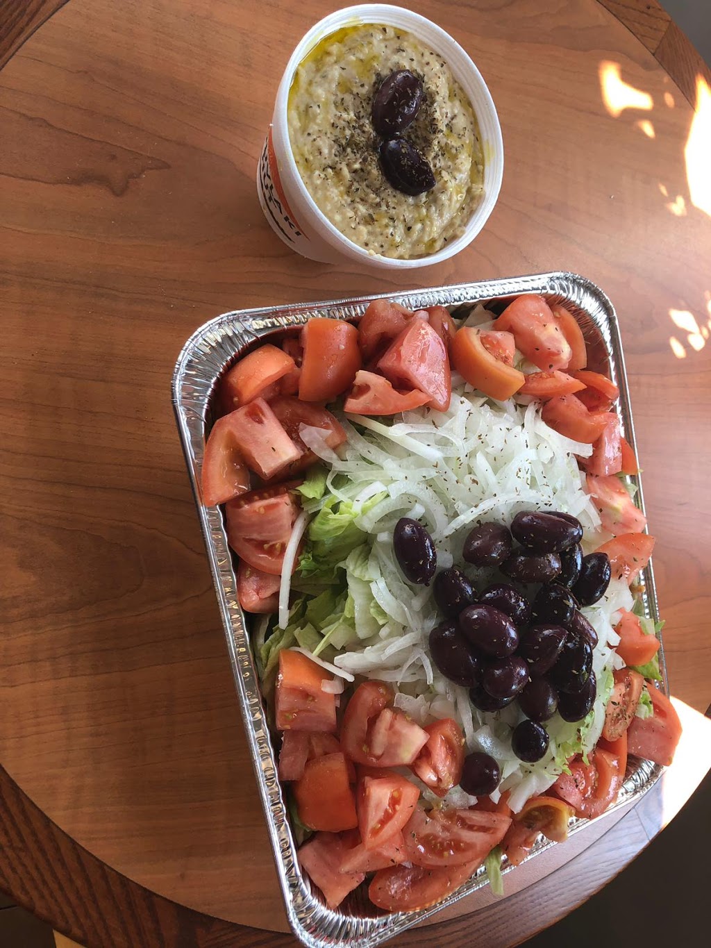 Souvlaki Hut | 5304 Dundas St W, Etobicoke, ON M9B 1B2, Canada | Phone: (416) 233-3233