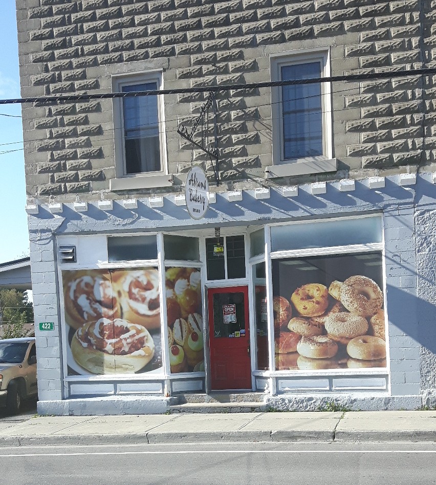 Abrams Bakery | 422 Main St, Newburgh, ON K0K 2S0, Canada | Phone: (613) 378-6974