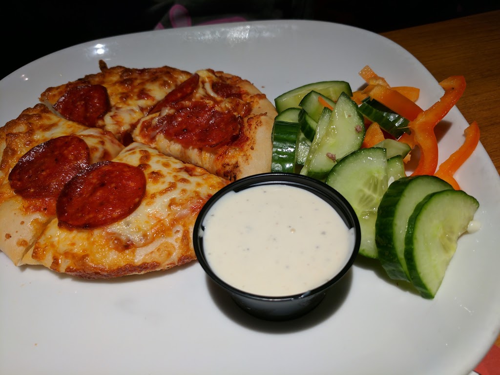 Boston Pizza | 3510 Blanshard St #102, Victoria, BC V8X 1W3, Canada | Phone: (250) 477-5561