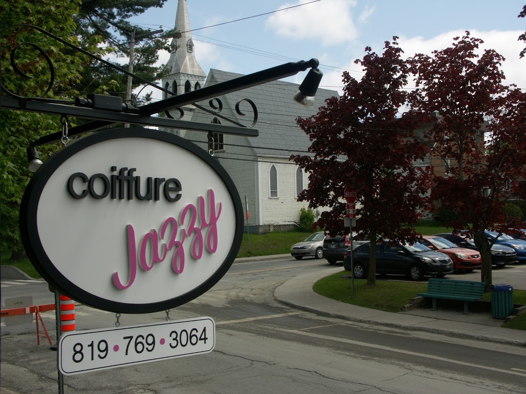 Coiffure Jazzy | 95 Rue des Pins, Magog, QC J1X 2H6, Canada | Phone: (819) 769-3064