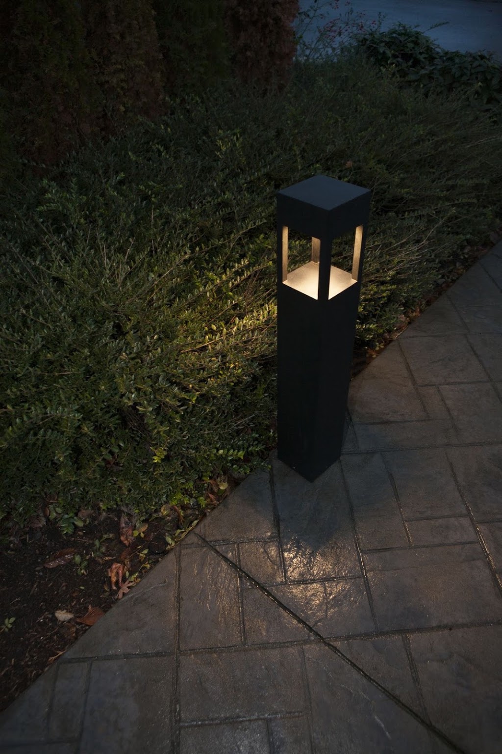 Lighting Innovation + Design Inc. | 549 Lancaster St W, Kitchener, ON N2K 1M2, Canada | Phone: (519) 747-7200