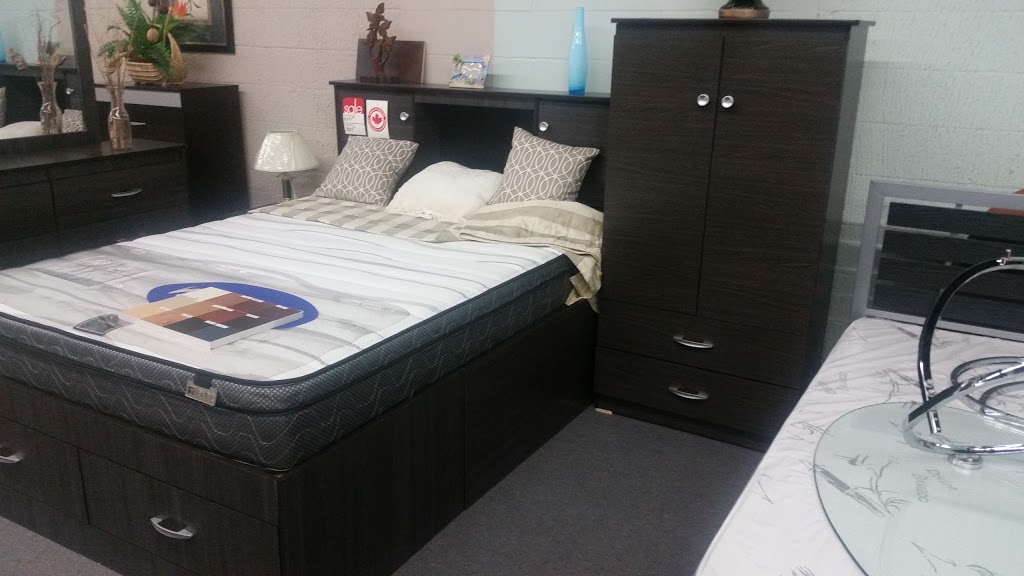 Highland Furniture | 760 Dundas St E, Mississauga, ON L4Y 2B6, Canada | Phone: (905) 272-3112