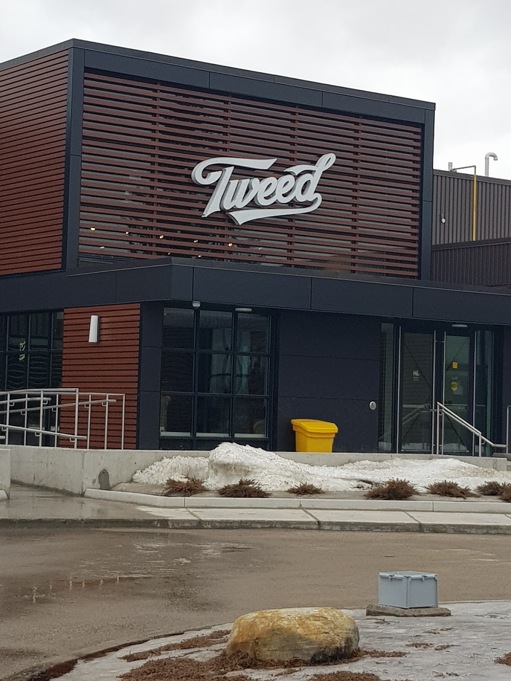 Tweed Visitor Centre | 1 Hershey Dr, Smiths Falls, ON K7A 3K8, Canada | Phone: (613) 706-3088