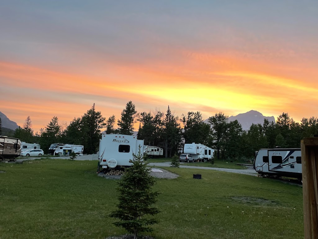 Crowsnest River RV Park | 3704 18 Ave, Coleman, AB T0K 0M0, Canada | Phone: (403) 562-7771