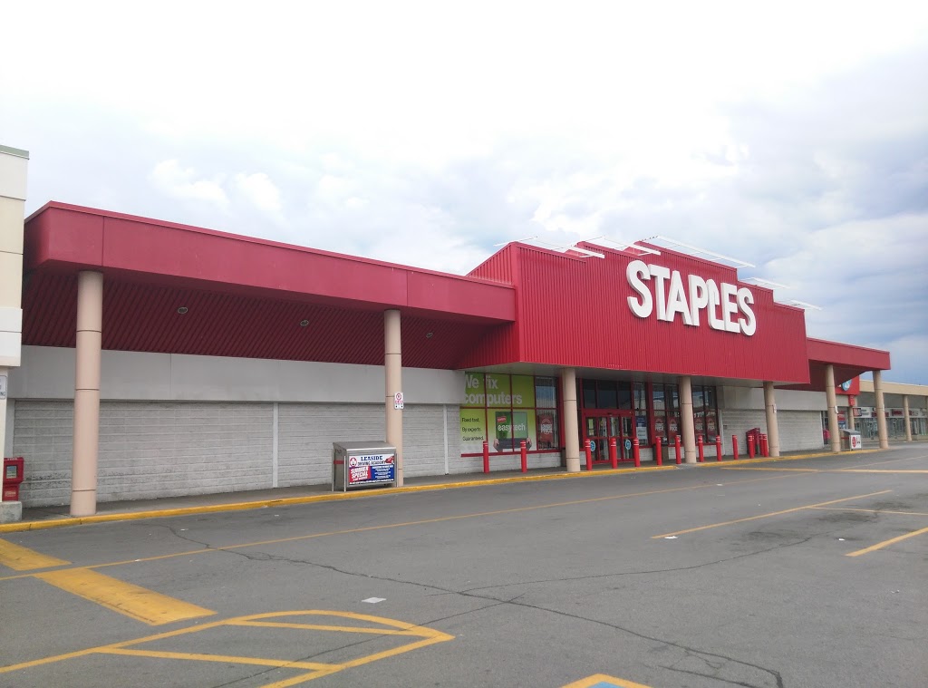 Staples Shoppers World | 3003 Danforth Ave Unit 2, Toronto, ON M4C 1M9, Canada | Phone: (416) 686-4711
