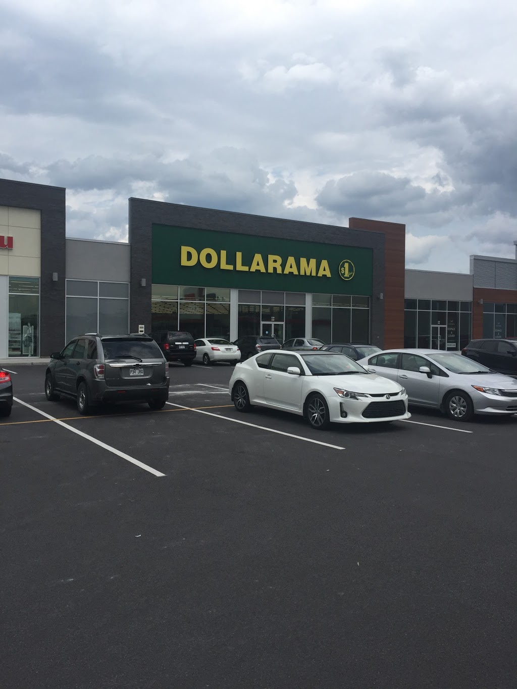 Dollarama | Plaza, 520 Boulevard Cadieux, Beauharnois, QC J6N 2G2, Canada | Phone: (450) 429-1149