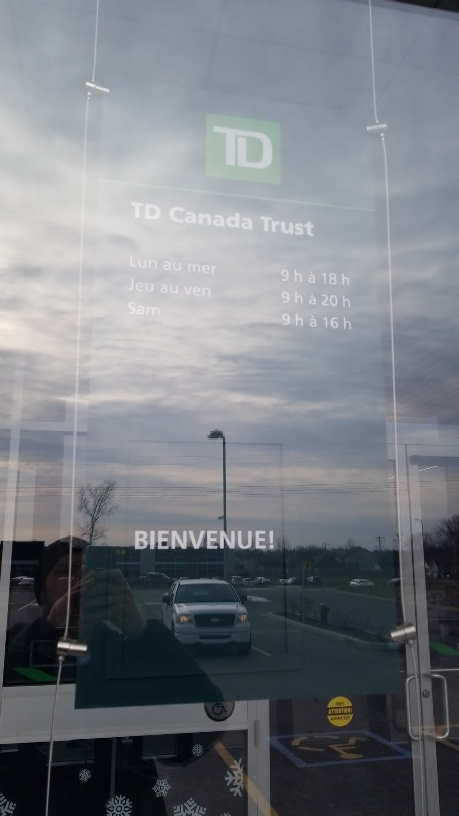 TD Canada Trust Branch and ATM | 1328 Boulevard la Vérendrye E, Gatineau, QC J8P 0A9, Canada | Phone: (819) 669-2021