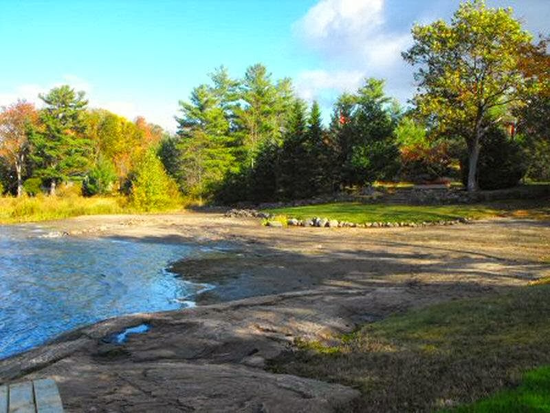 Cottage on the Bay | Honey Harbour, ON P0E 1E0, Canada | Phone: (705) 756-5803