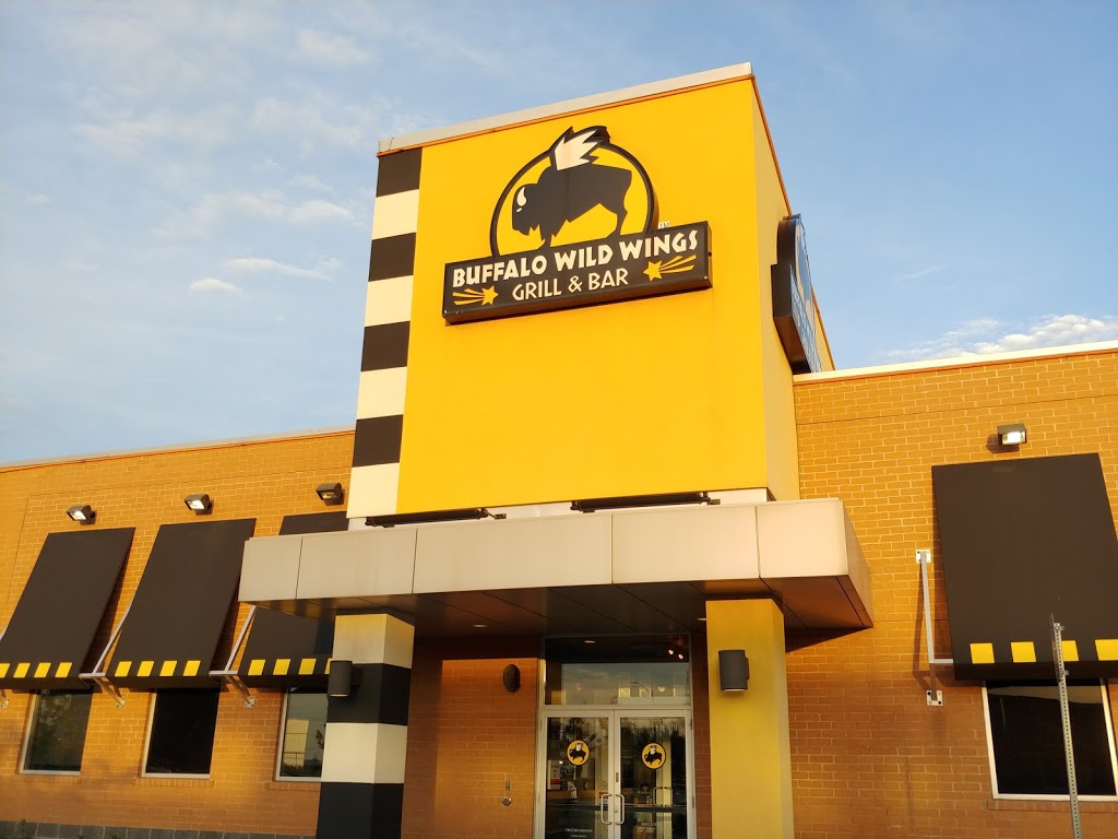 Buffalo Wild Wings | 3015 Argentia Rd, Mississauga, ON L5N 8E1, Canada | Phone: (905) 824-6999