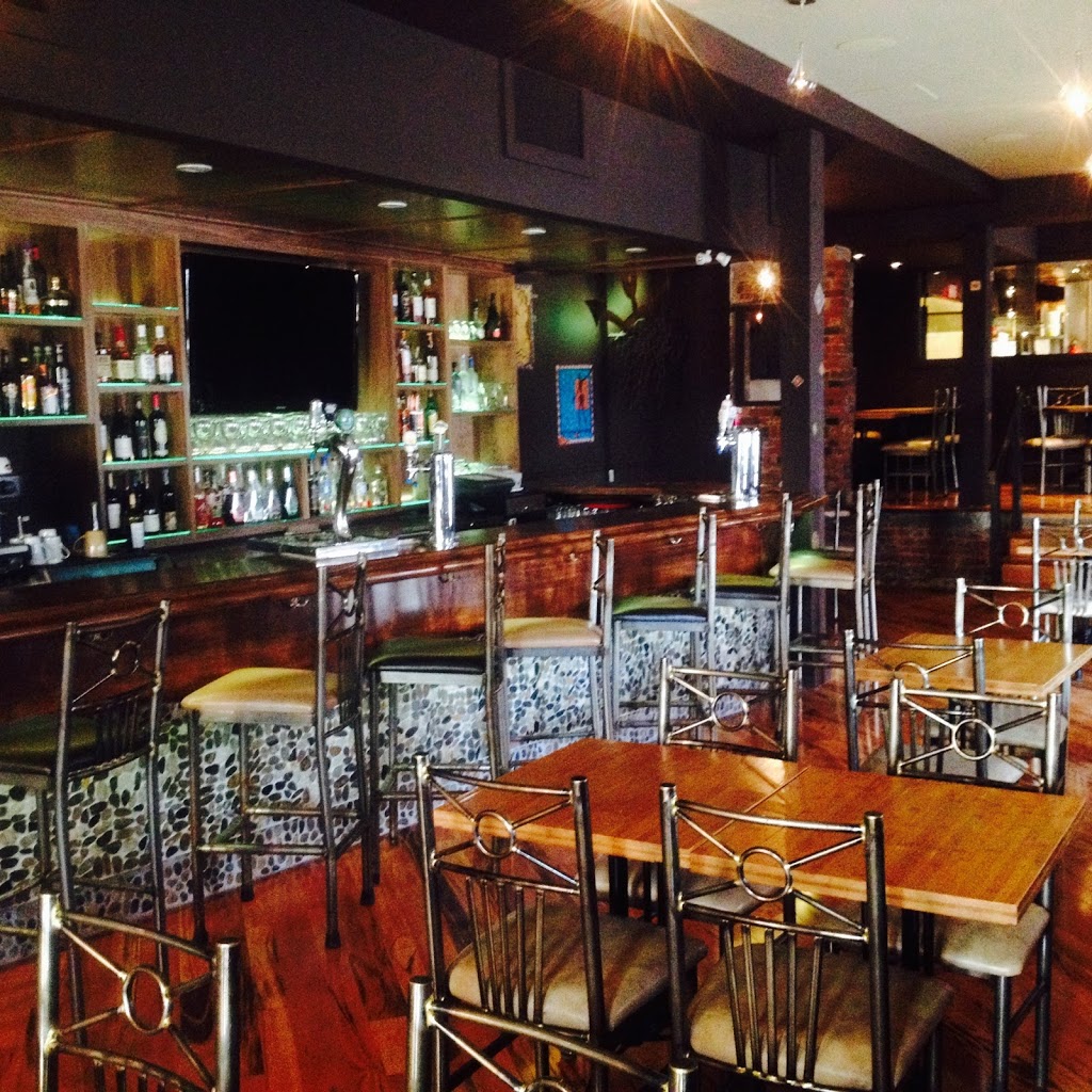 Safari Bar and Grill | 1749 Avenue Rd, North York, ON M5M 3Y8, Canada | Phone: (416) 787-6584