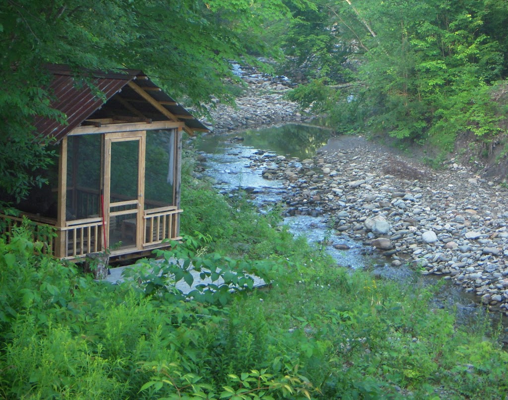 Chalets Romantiques | 766 Chemin Burnett, Sutton, QC J0E 2K0, Canada | Phone: (450) 538-0731