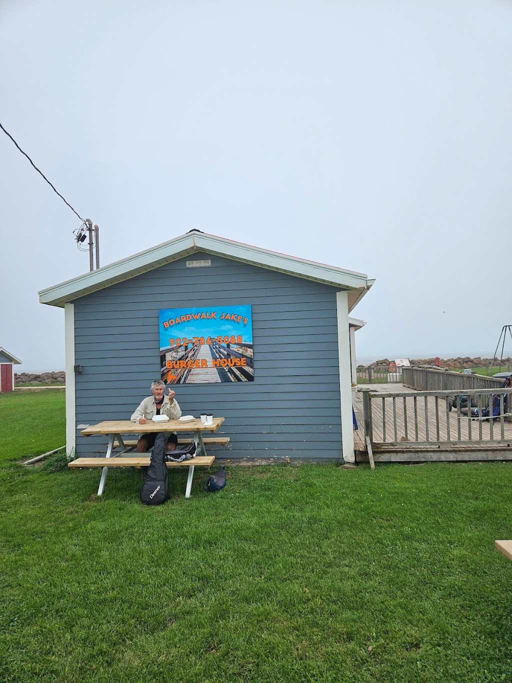Boardwalk Jakes Burgerhouse | 107 Harbour Rd, Tignish, PE C0B 2B0, Canada | Phone: (902) 786-5088
