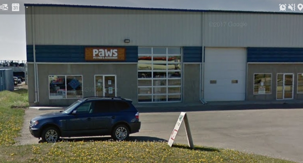 Paws Pet Food & Accessories | 2003 10 Ave SE, High River, AB T1V 2A6, Canada | Phone: (403) 652-3300