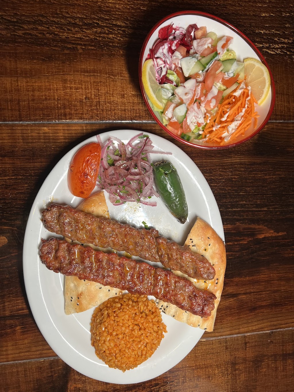 Melis Kebab | 482 Bd Adolphe-Chapleau, Bois-des-Filion, QC J6Z 1J8, Canada | Phone: (450) 818-5445