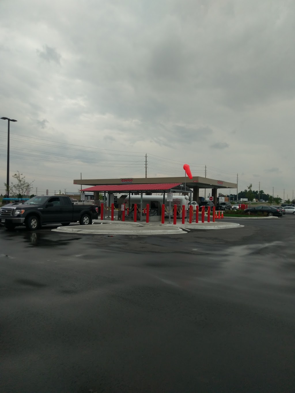 Costco Gas Station | 55 New Huntington Rd, Woodbridge, ON L4H 3M9, Canada | Phone: (289) 459-0921