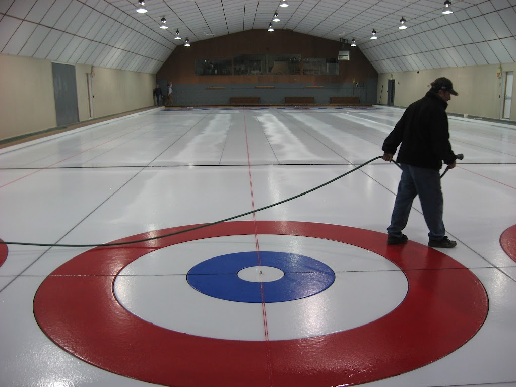 Glencoe and District Curling Club | Box 689, 268 Currie St, Glencoe, ON N0L 1M0, Canada | Phone: (519) 287-2499