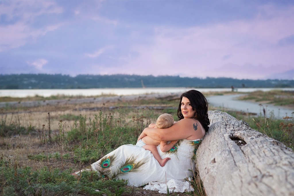 Tracy Armstrong Birth Doula and Photographer | 1116 Ray Rd, Kelowna, BC V1X 6R5, Canada | Phone: (778) 821-0012