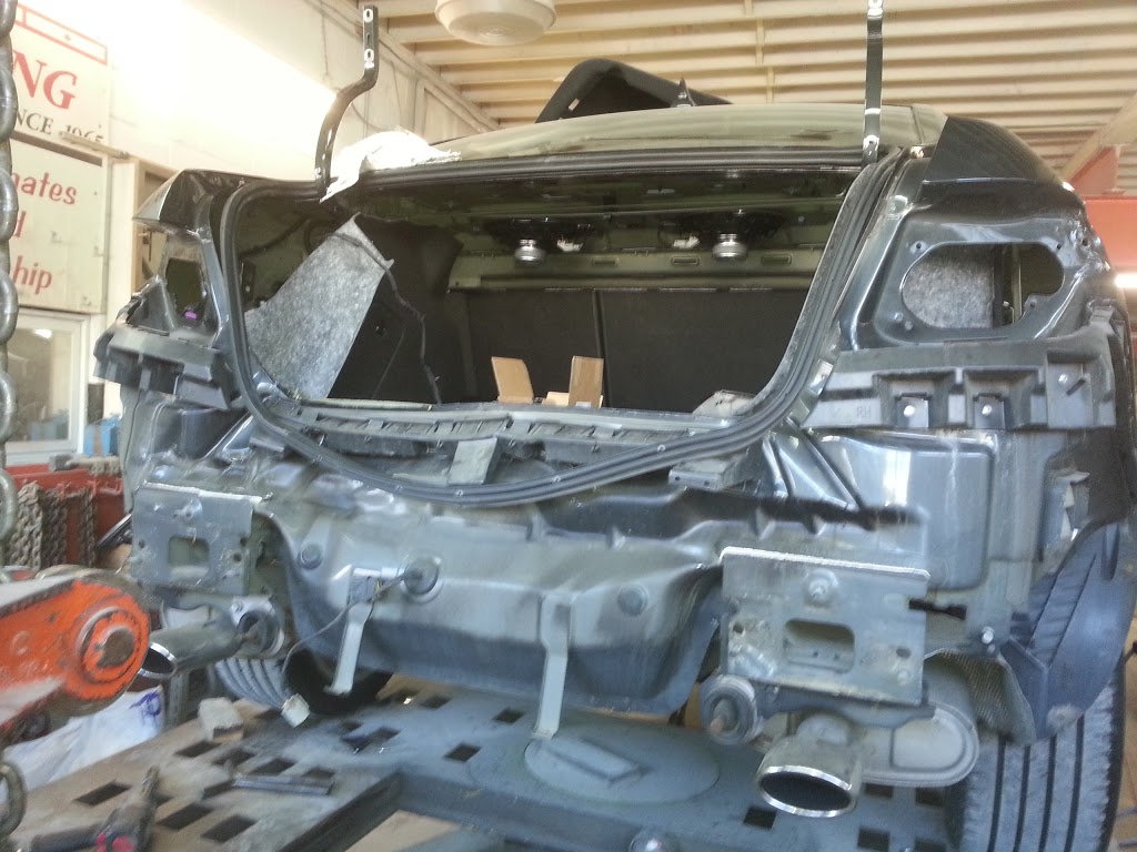 Ryding Auto Body & Mechanical | 1107 Castlefield Ave, Toronto, ON M6B 1E8, Canada | Phone: (416) 787-6174