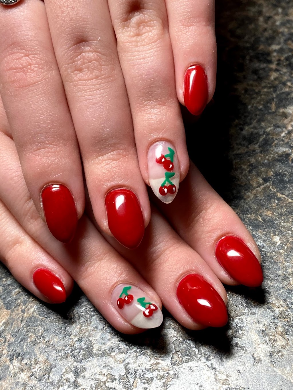 N-Vie Nails by Niki | 13612 Woodcroft Ave NW, Edmonton, AB T5M 3M1, Canada | Phone: (780) 901-7363