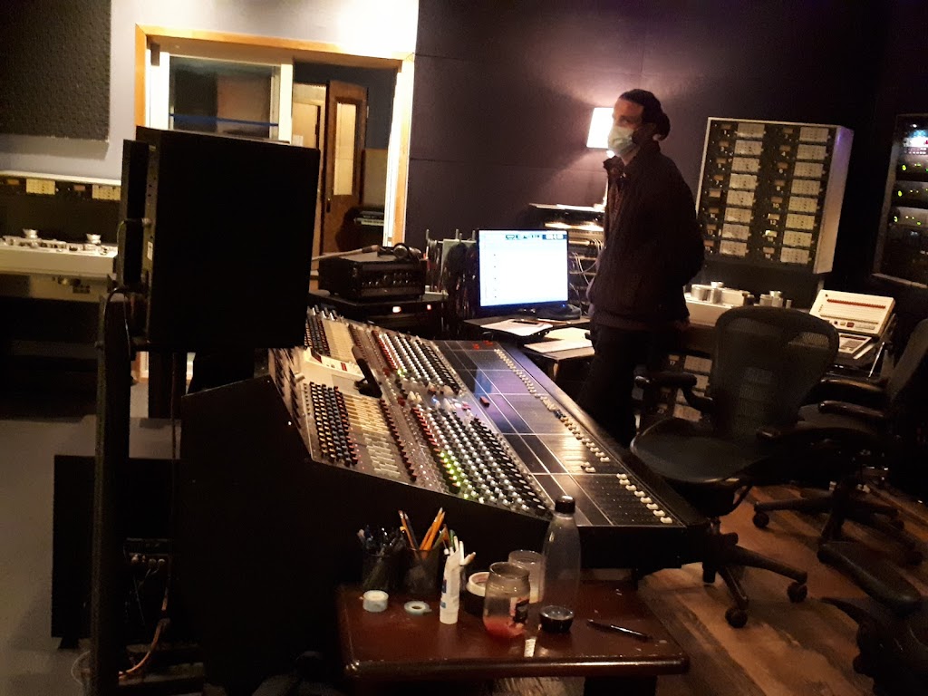 Planet Studios | 6555 Av. Papineau, Montréal, QC H2G 2X3, Canada | Phone: (514) 728-4449