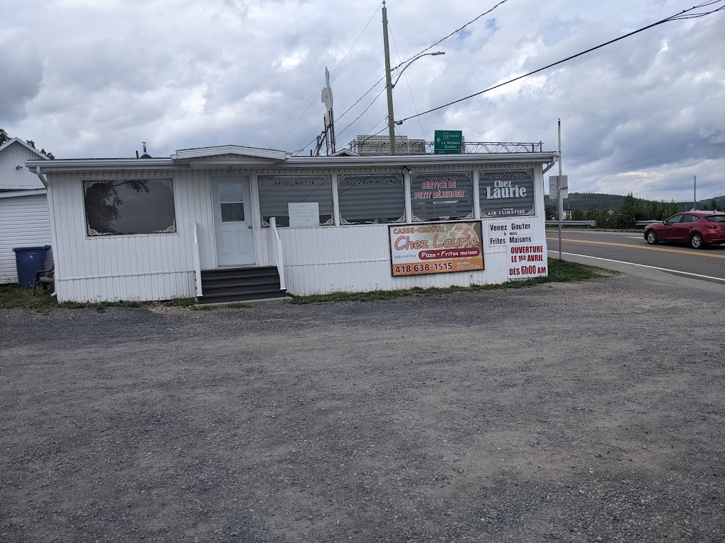 Casse-Croute-LAttente | 133 Rue du Festival, Saint-Siméon, QC G0T 1X0, Canada | Phone: (418) 638-1515