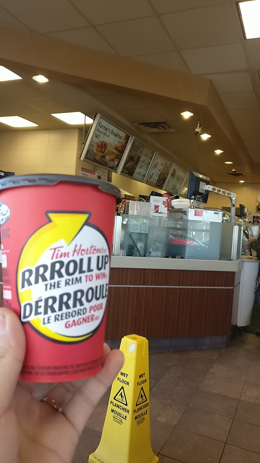 Tim Hortons | 3901 Sandwich St, Windsor, ON N9C 4H7, Canada | Phone: (519) 256-2095